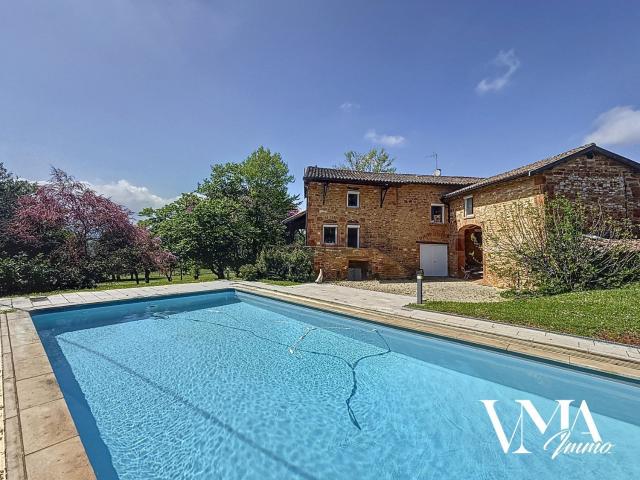 Maison vente à Pointboeuf, Charnay