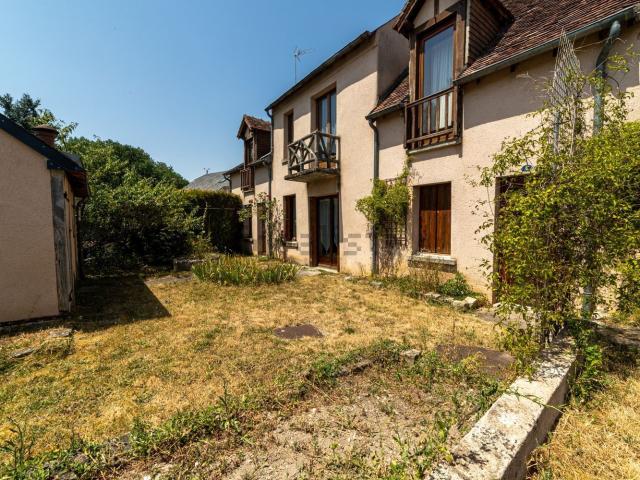 Maison vente à Le Grand Faubourg, Chârost