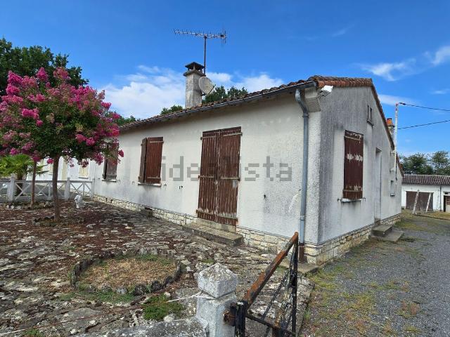 Maison vente à Cité Émile Rivier, Charroux