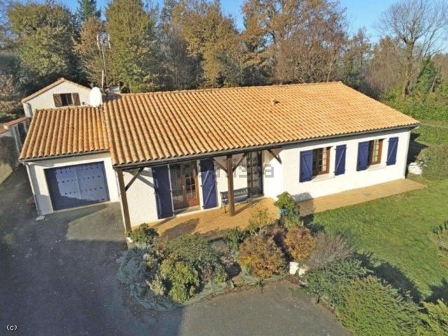 Maison vente à Charroux, Vienne