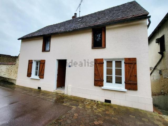 Maison vente à Collandon, Château-Renard