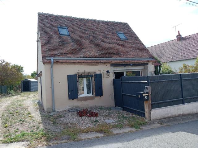 Maison vente à Châteaumeillant, Cher