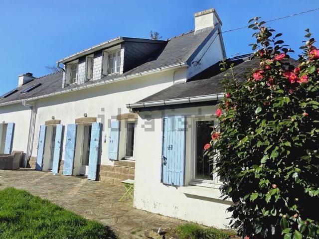 Maison vente à Kenarc'hant, Châteauneuf-du-Faou