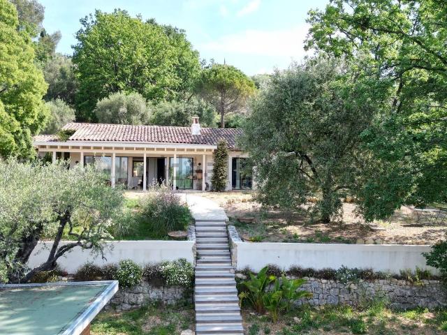 Maison vente à Châteauneuf-Grasse, Alpes-Maritimes