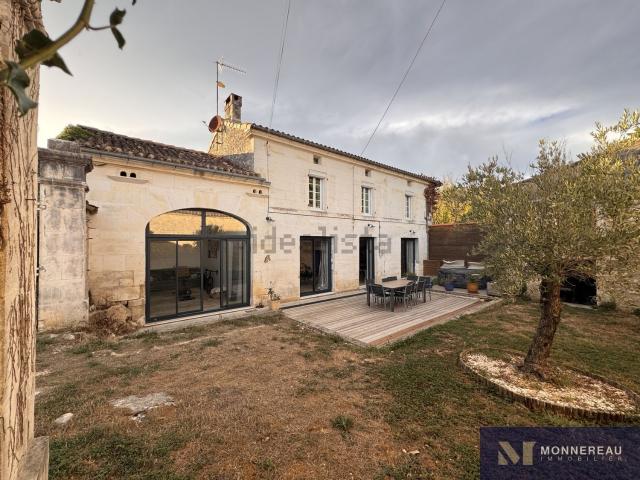 Maison vente à Saint-Surin, Châteauneuf-sur-Charente