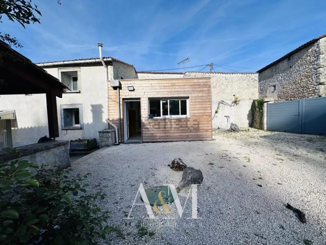 Maison location à La Chapelle, Châteauneuf-sur-Charente
