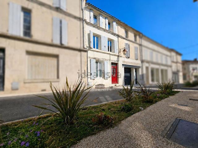 Maison vente à Le Maine Léze, Châteauneuf-sur-Charente