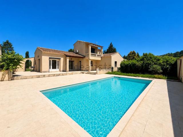 Maison vente à Châteaurenard, Bouches-du-Rhône