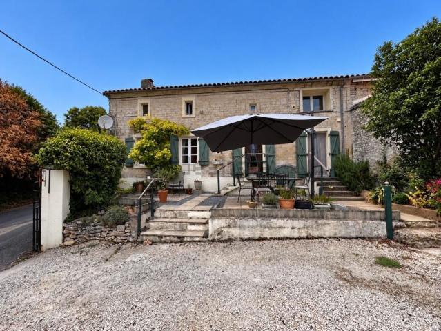 Maison vente à Chef-Boutonne