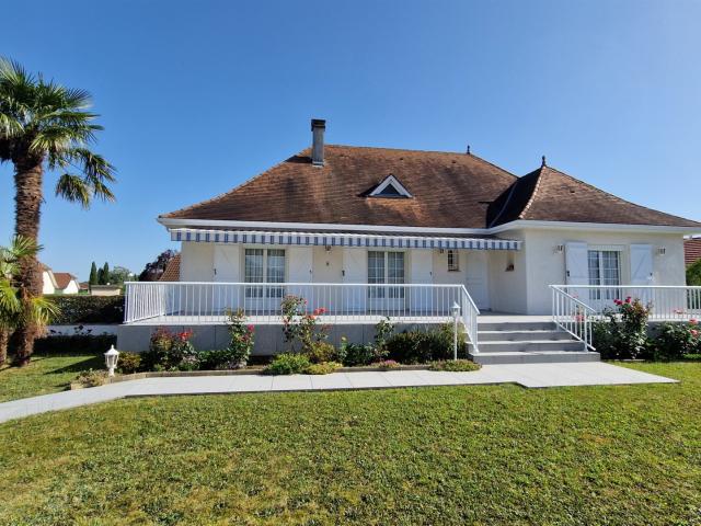 Maison vente à Oloron-Sainte-Marie, Agnos