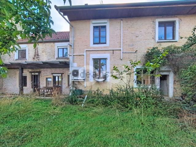 Maison vente à Cirey-lès-Mareilles, Haute-Marne