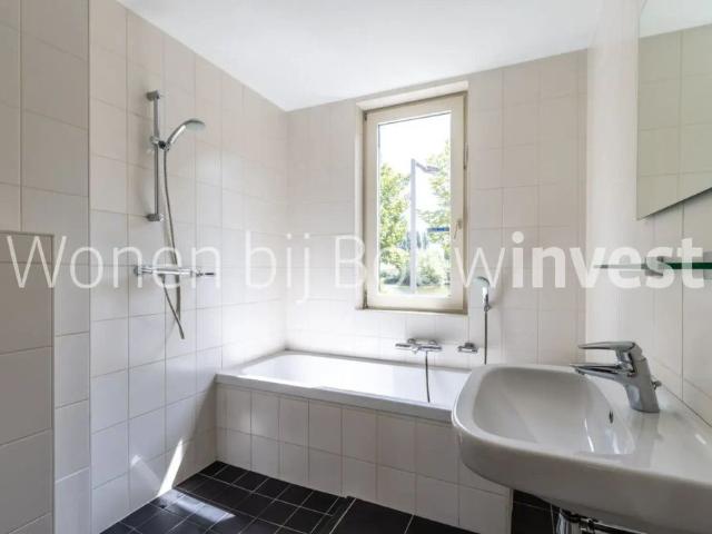 Woning te huur in 's-Gravenland, Rotterdam