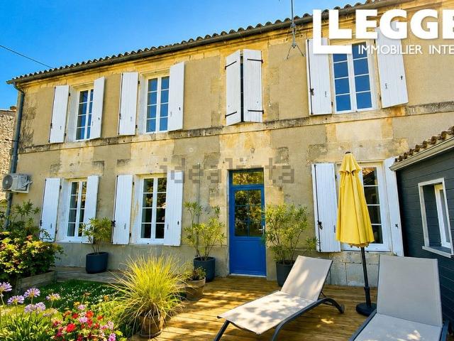 Maison vente à Saint-Martin, Cognac