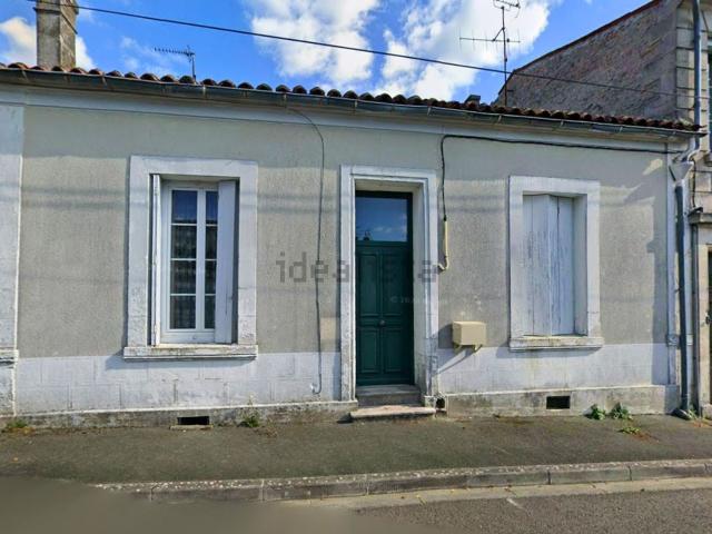Maison vente à Vieux Cognac, Cognac