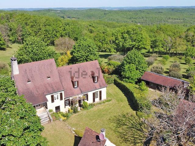 Maison vente à Saint-Amand-de-Coly, Coly-Saint-Amand
