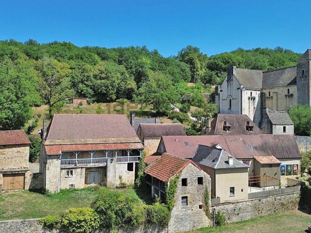 Maison vente à Saint-Amand-de-Coly, Coly-Saint-Amand