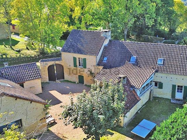 Maison vente à Saint-Amand-de-Coly, Coly-Saint-Amand