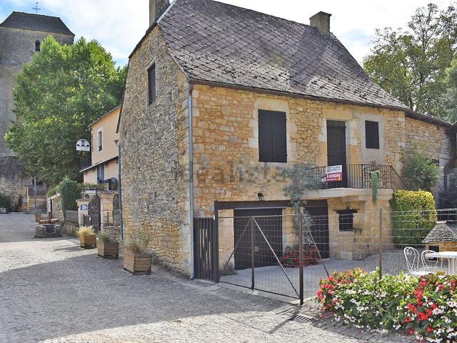 Maison vente à Saint-Amand-de-Coly, Coly-Saint-Amand