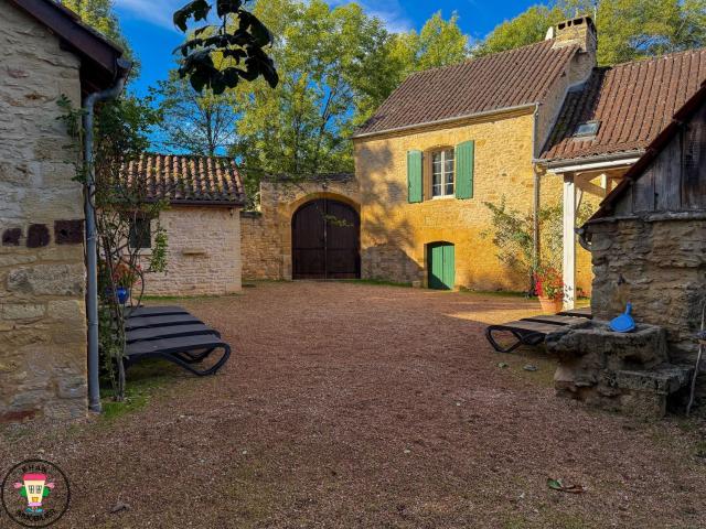 Maison vente à Saint-Amand-de-Coly, Coly-Saint-Amand