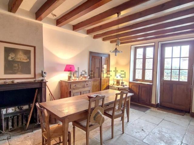 Maison vente à Solle, Commarin