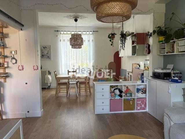 Maison vente à Centre Ville, Compiègne