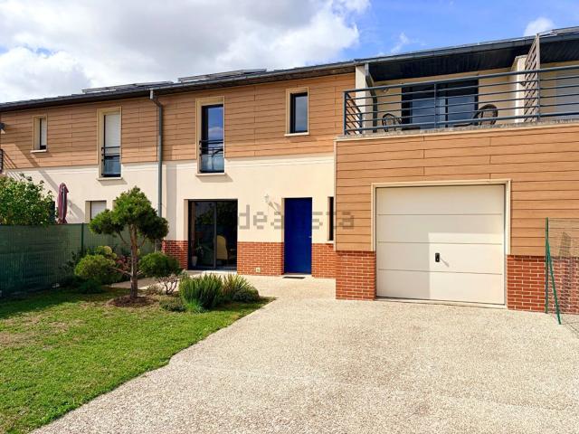 Maison vente à Camp de Royallieu, Compiègne