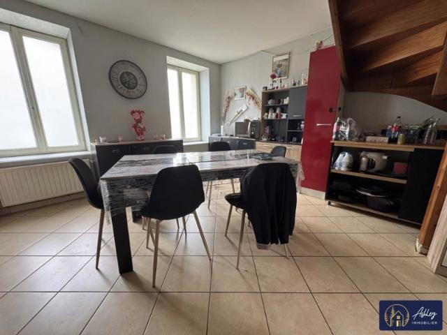 Maison vente à Mauriac, Ydes