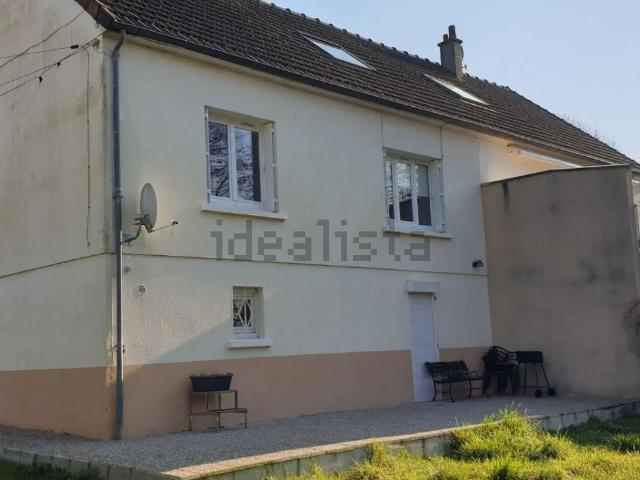 Maison location à Conflans-sur-Anille, Sarthe