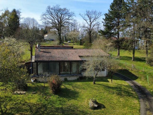 Maison vente à Confolens