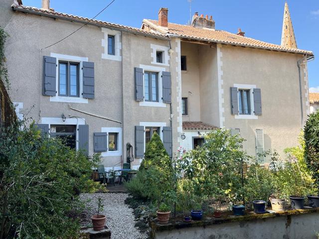 Maison vente à Confolens