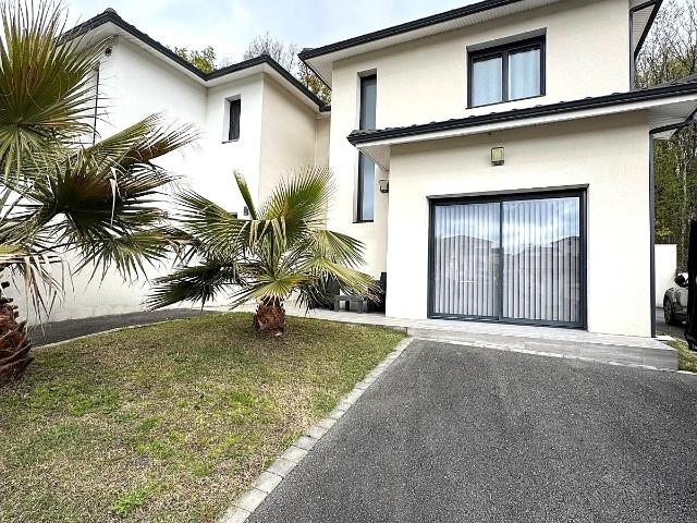 Maison vente à Queyron, Tresses