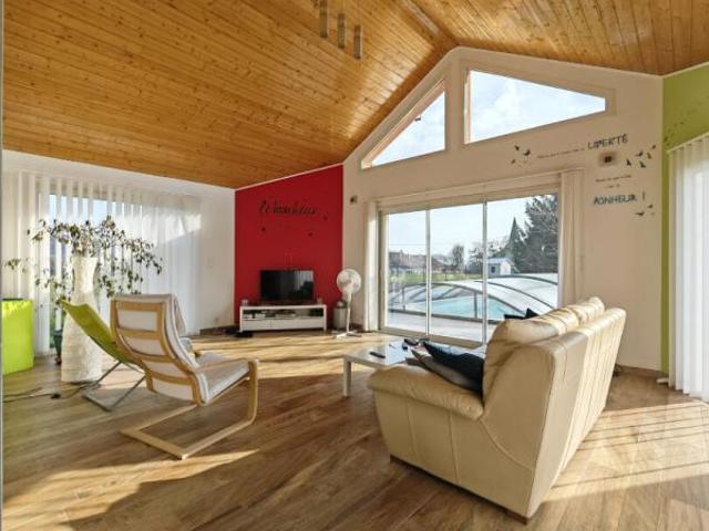 Maison vente à Lons-le-Saunier, Chambéria