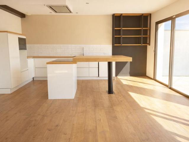 Maison vente à Nîmes, Bellegarde