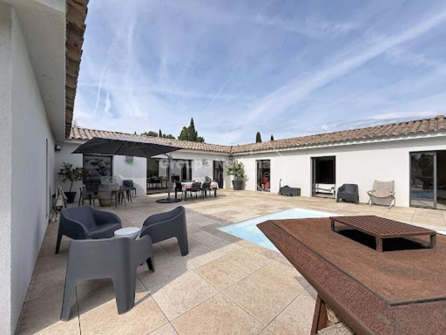Maison vente à Arles, Mollégès