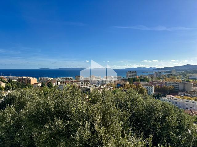Maison vente à Arrondissement de Toulon, Le Lavandou
