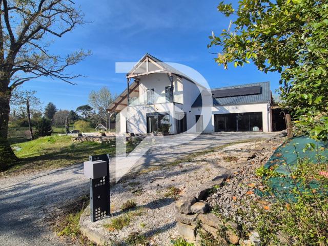 Maison vente à Oloron-Sainte-Marie, Salies-de-béarn