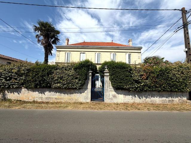 Maison vente à Chez Douteau, Corme-Écluse