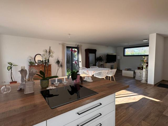 Maison vente à Angers, Corzé