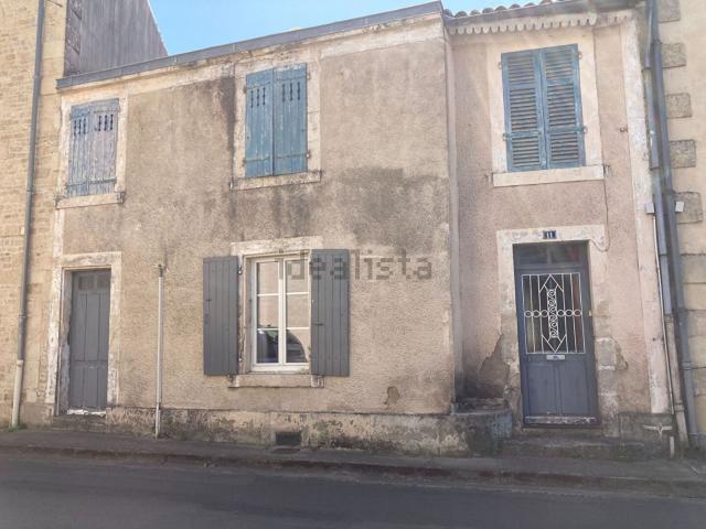 Maison vente à Coulonges-sur-l'Autize, Deux-Sèvres