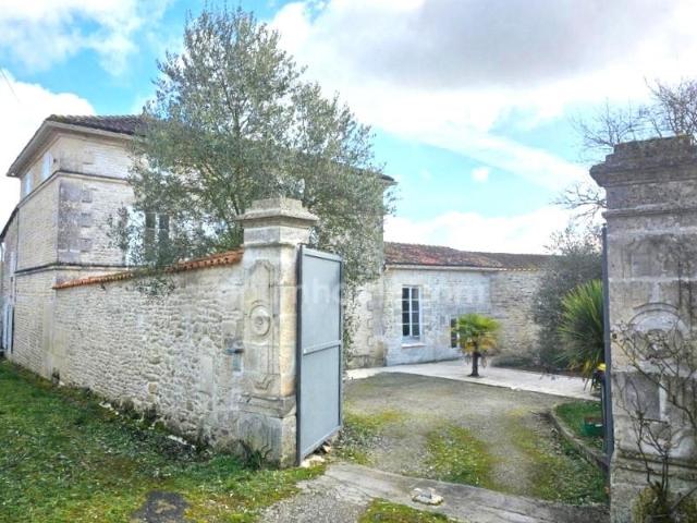Maison vente à Angoulême, Asnières-sur-nouère