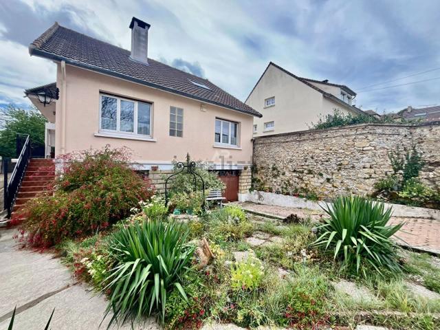 Maison vente à Le Village, Courdimanche