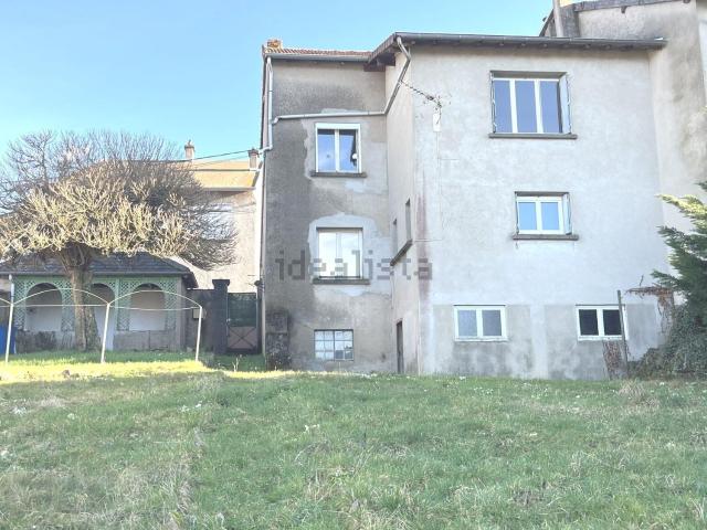 Maison vente à Le Clapier, Cours