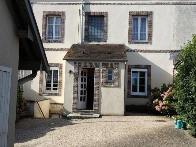 Maison vente à Les Aubey, Courtomer