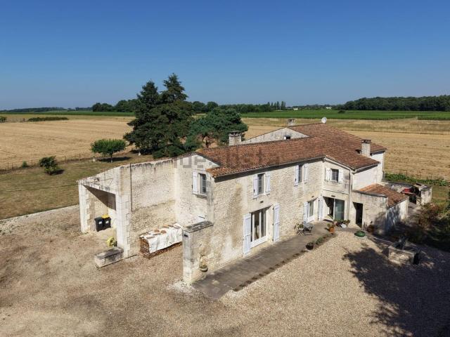 Maison vente à Roussillon, Cozes