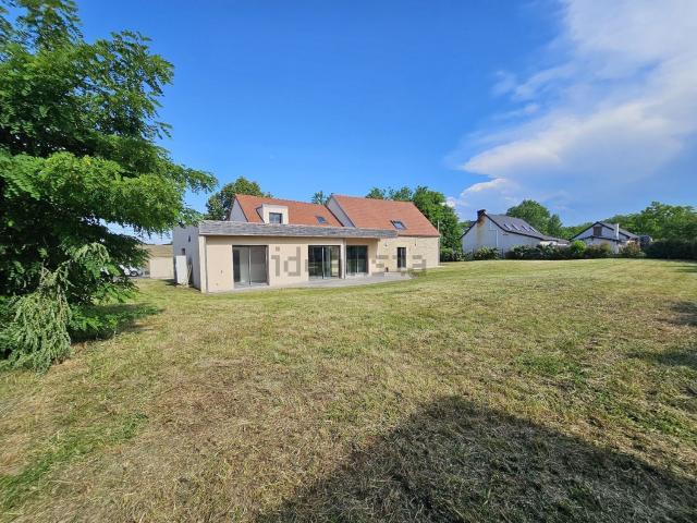 Maison vente à Les Dauriers, Creuzier-le-Vieux