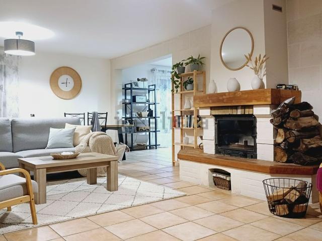 Maison vente à Les Usages, Crisolles
