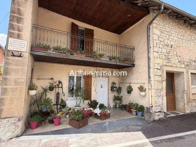 Maison vente à Crotenay, Jura