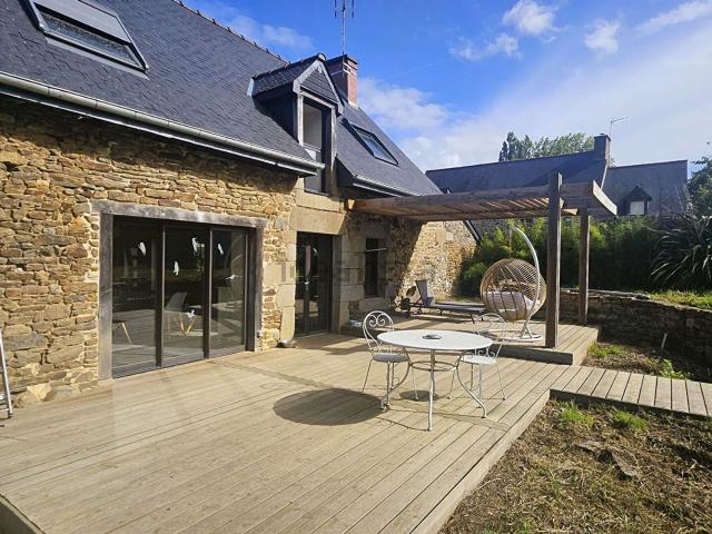 Maison vente à Les Meslions, Combourg