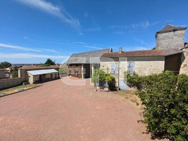 Maison vente à Curçay-sur-Dive, Vienne