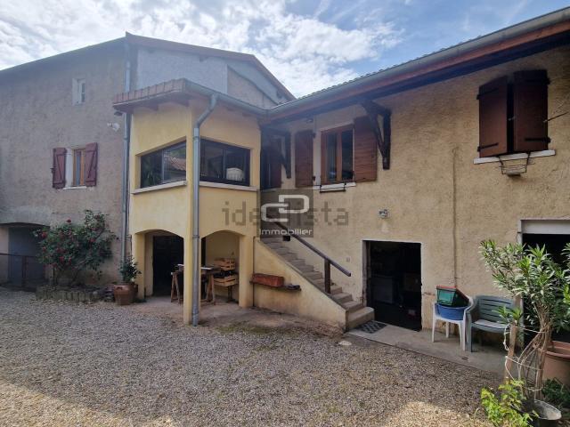 Maison vente à Curis-au-Mont-d'Or, Rhône